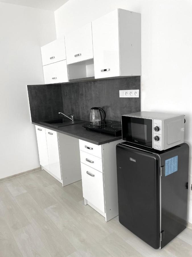 Mg Apartments Štúrovo Esterno foto